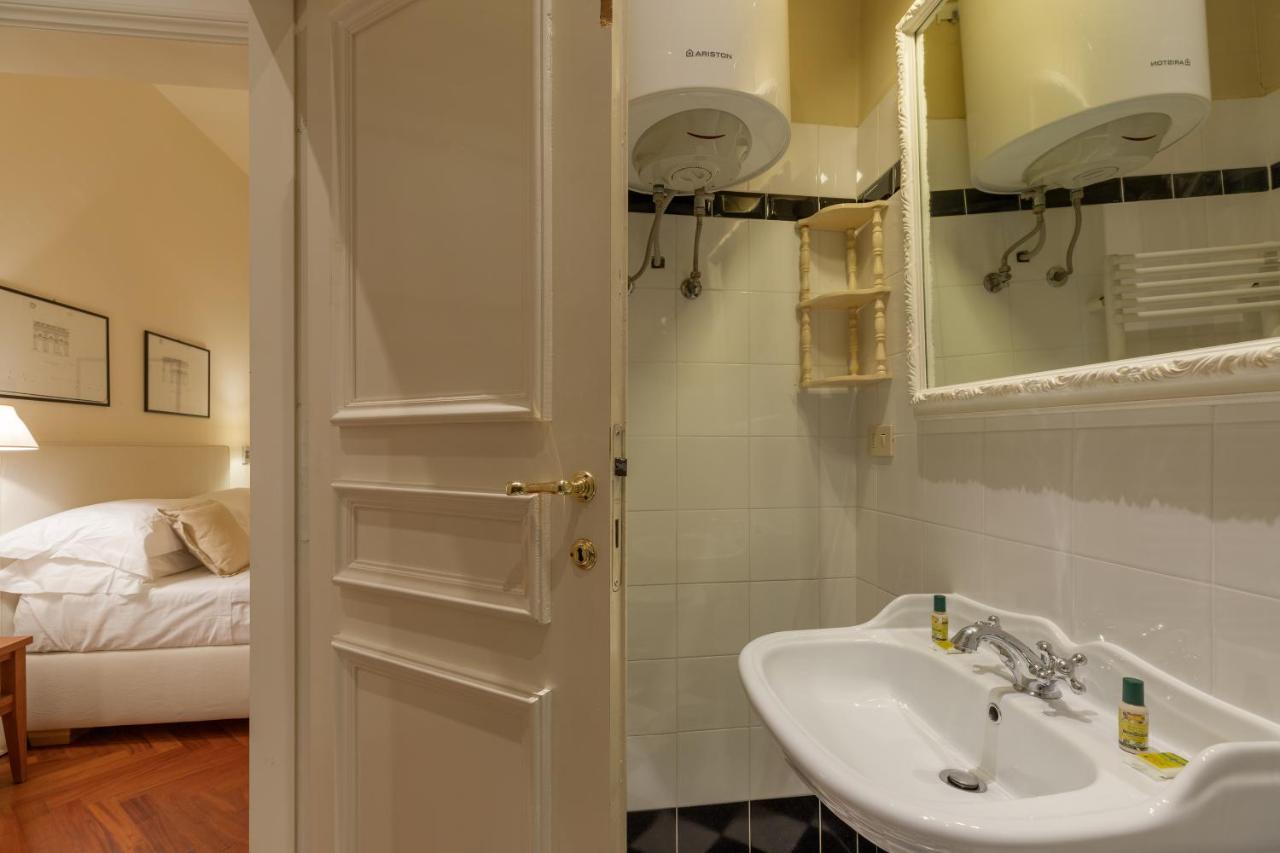 Big Apartment A Stone'S Throw From The Duomo Florencia Exterior foto
