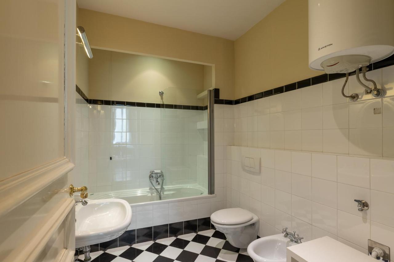 Big Apartment A Stone'S Throw From The Duomo Florencia Exterior foto