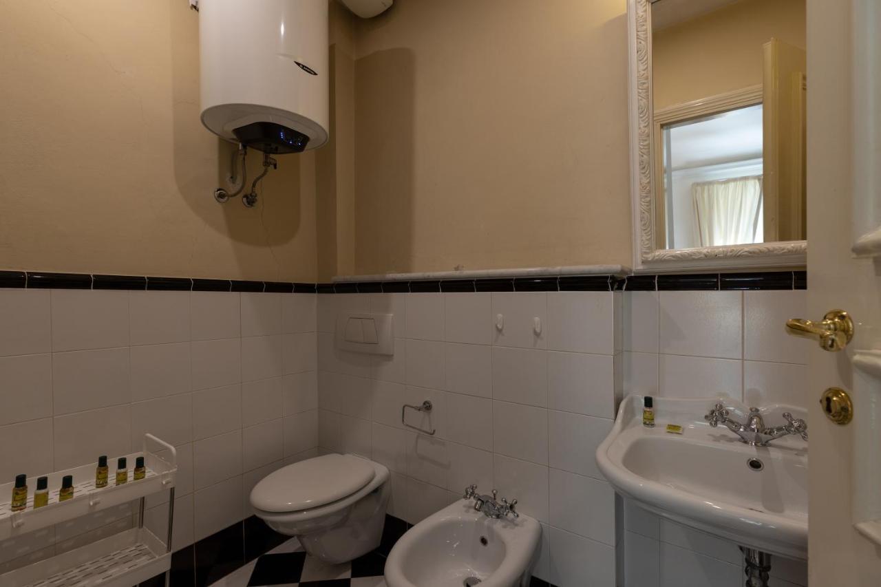 Big Apartment A Stone'S Throw From The Duomo Florencia Exterior foto